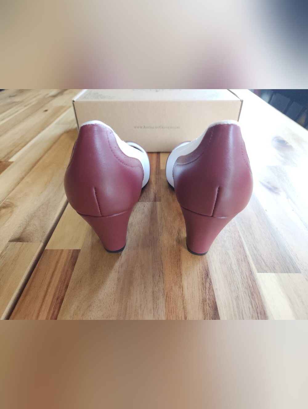 American Duchess Peggy 1940s Leather Spectator Pumps in Oxblood / White - Picture 5 of 7